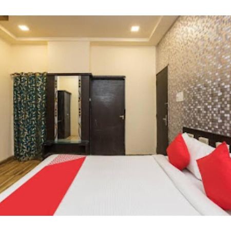 Hotel Shree Shyam Palace, อุจเจน ภายนอก รูปภาพ