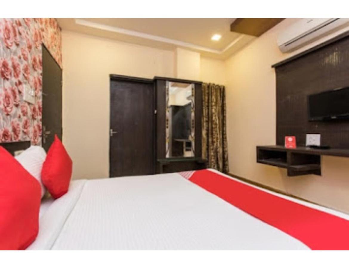Hotel Shree Shyam Palace, อุจเจน ภายนอก รูปภาพ