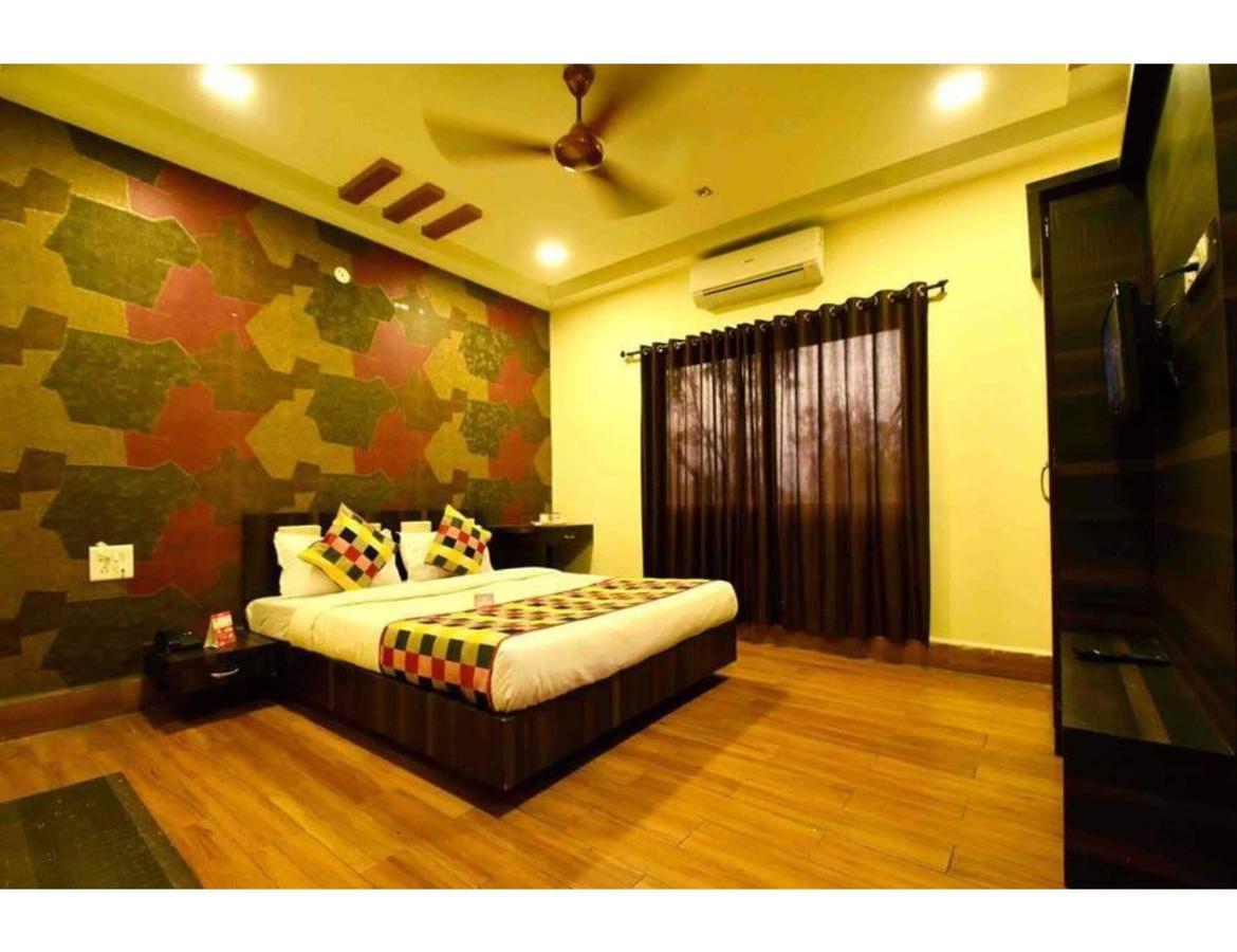 Hotel Shree Shyam Palace, อุจเจน ภายนอก รูปภาพ
